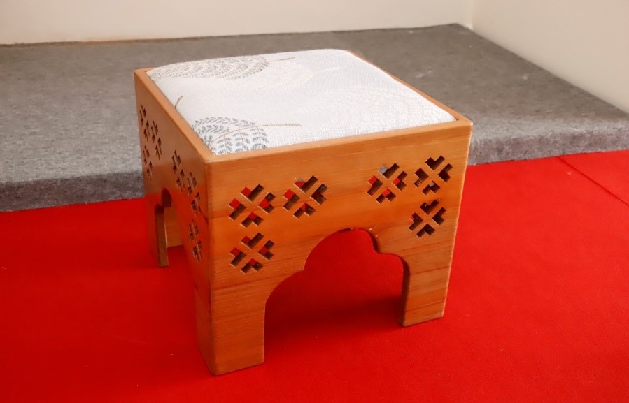 Bergerang Series I – Stool
